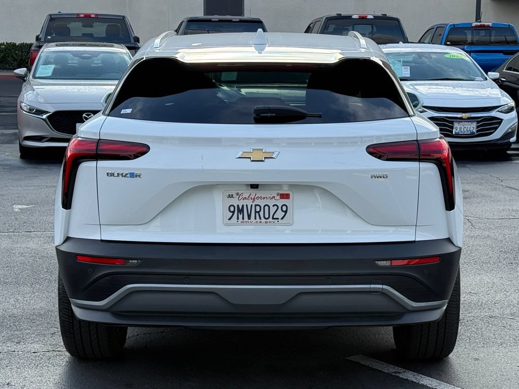 Used 2024 Chevrolet Blazer EV LT AWD/4WD image 8