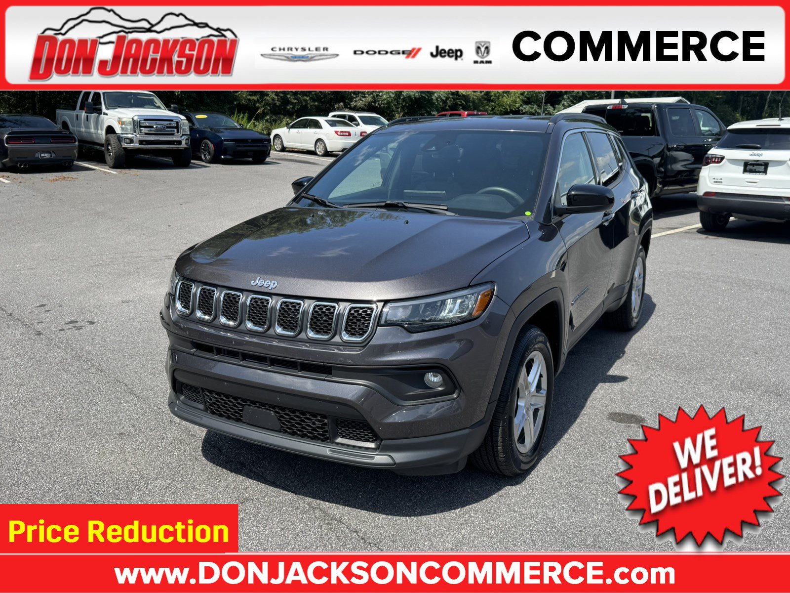 Used 2024 Jeep Compass Latitude AWD/4WD image 1
