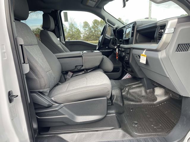New 2026 Ford F350 XL w/ XL Chrome Package image 27