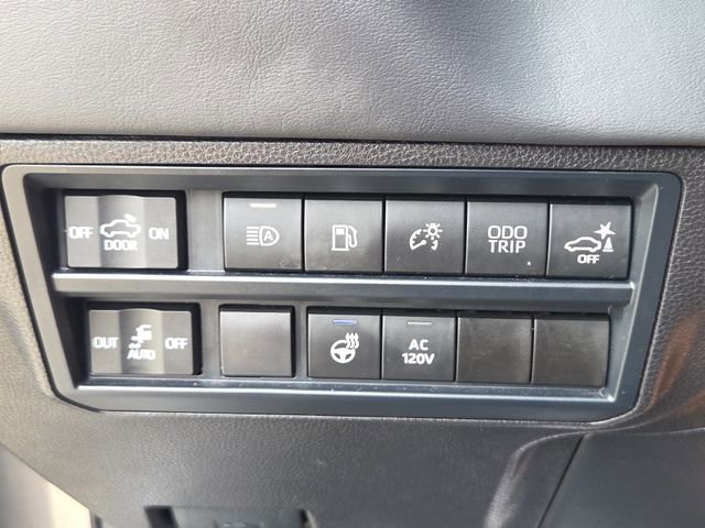 Used 2024 Toyota Tundra Platinum image 25