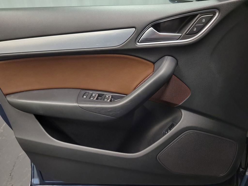 Used 2018 Audi Q3 2.0T Premium w/ Convenience Package image 25