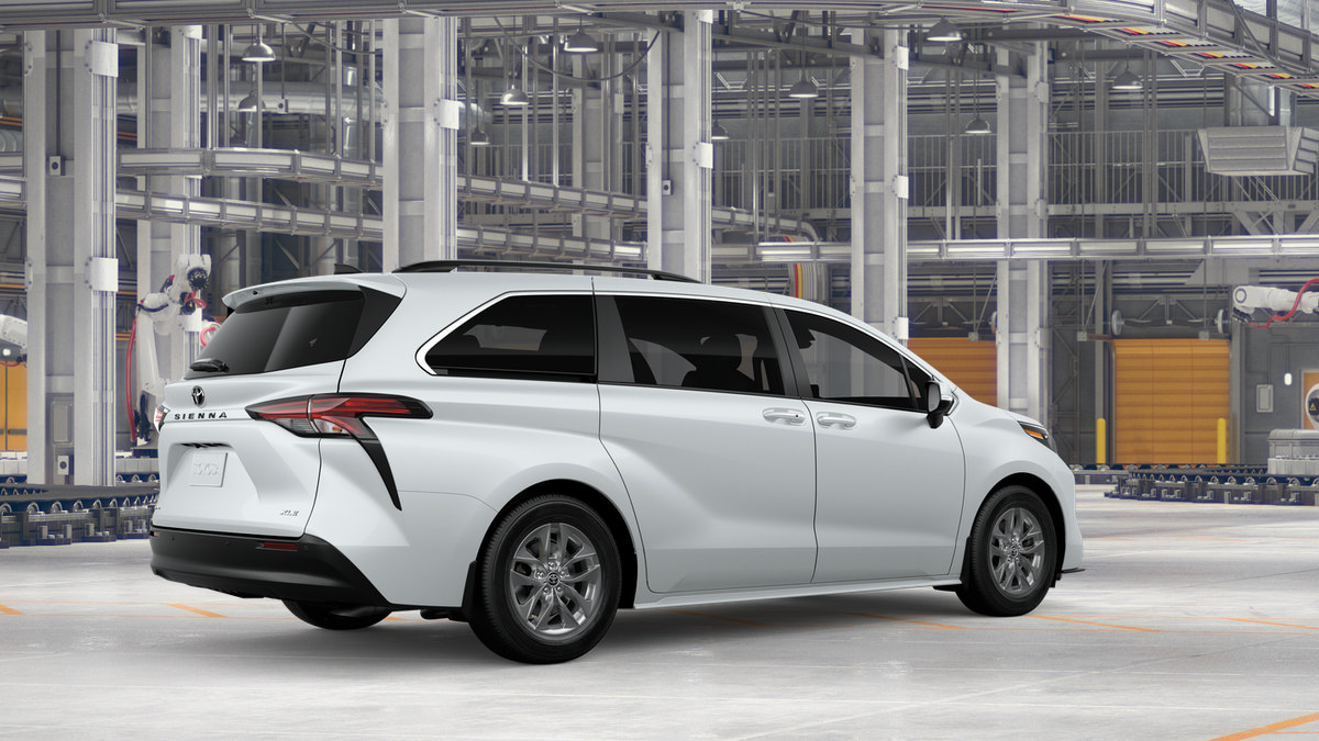 New 2026 Toyota Sienna XLE AWD/4WD image 10