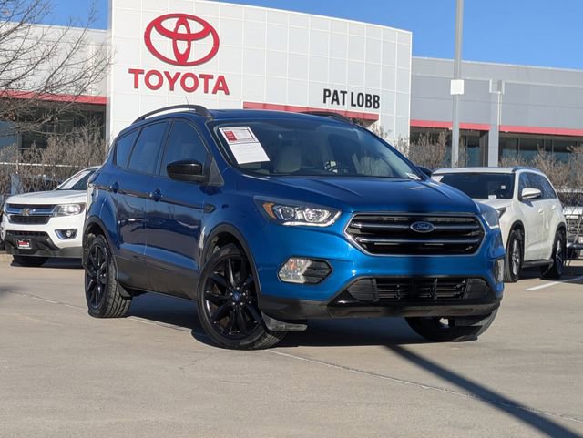 Used 2018 Ford Escape SEL w/ SEL Sport Appearance Package image 2