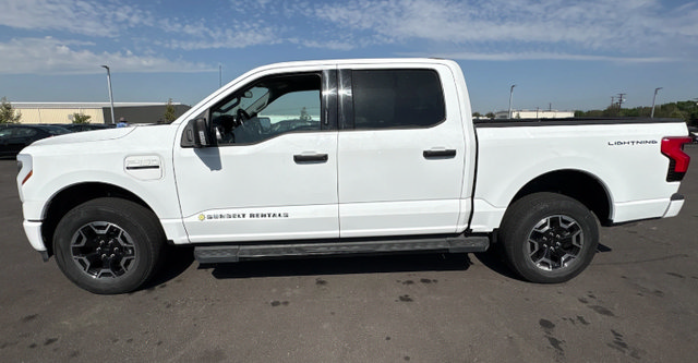 Certified 2022 Ford F150 Lightning XLT w/ Tow Technology Package AWD/4WD image 4
