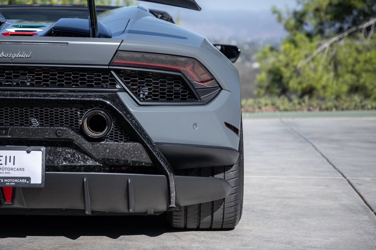 Used 2018 Lamborghini Huracan Performante image 94