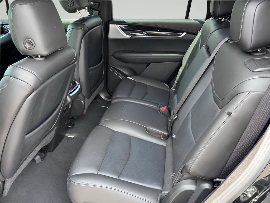 Used 2023 Cadillac XT6 Premium Luxury AWD/4WD image 36