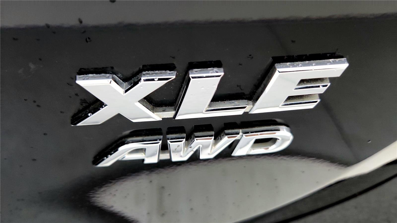 Used 2017 Toyota RAV4 XLE w/ Plus Extra Value Package image 14