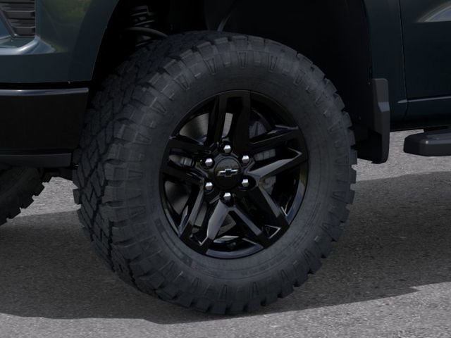 New 2026 Chevrolet Silverado 1500 Custom Trail Boss w/ LPO, Dark Essentials Package AWD/4WD image 9