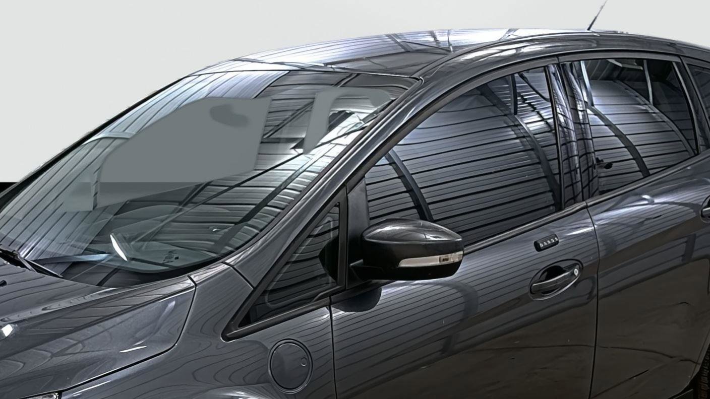 Used 2017 Ford C-MAX Energi SE w/ Equipment Group 401A image 8