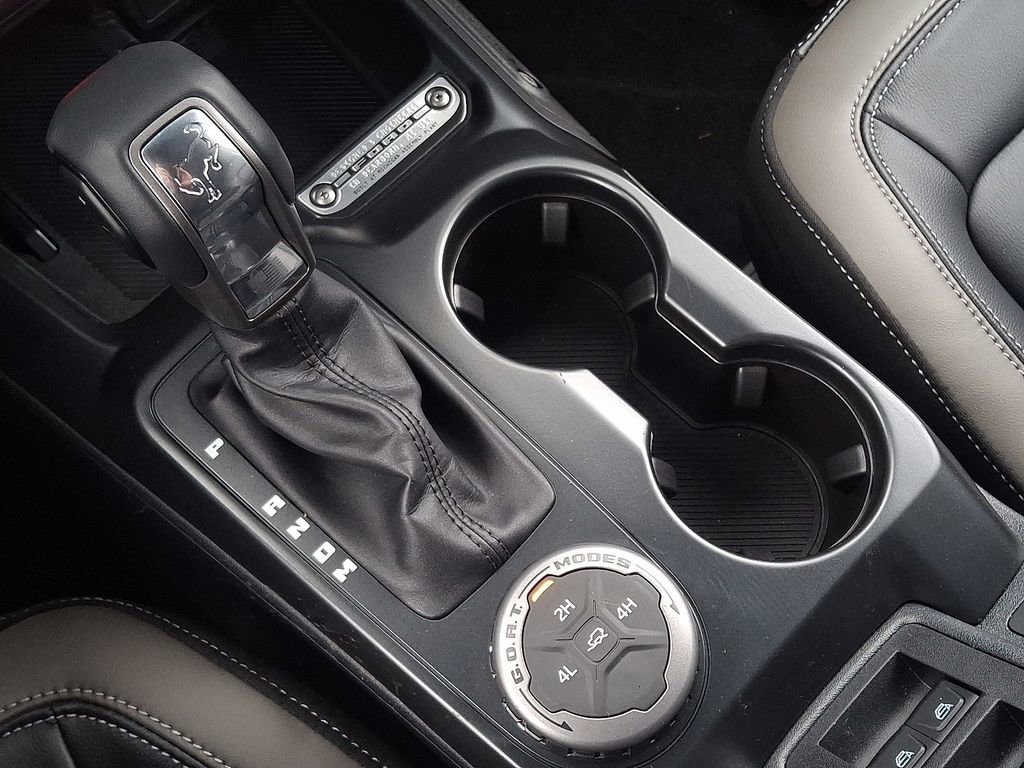 New 2025 Ford Bronco Outer Banks image 7