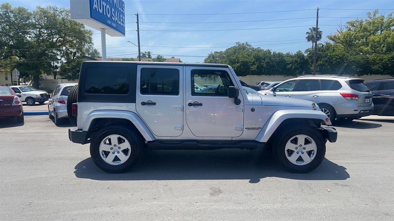 Used 2007 Jeep Wrangler Unlimited Sahara w/ Trailer Tow Group AWD/4WD image 7
