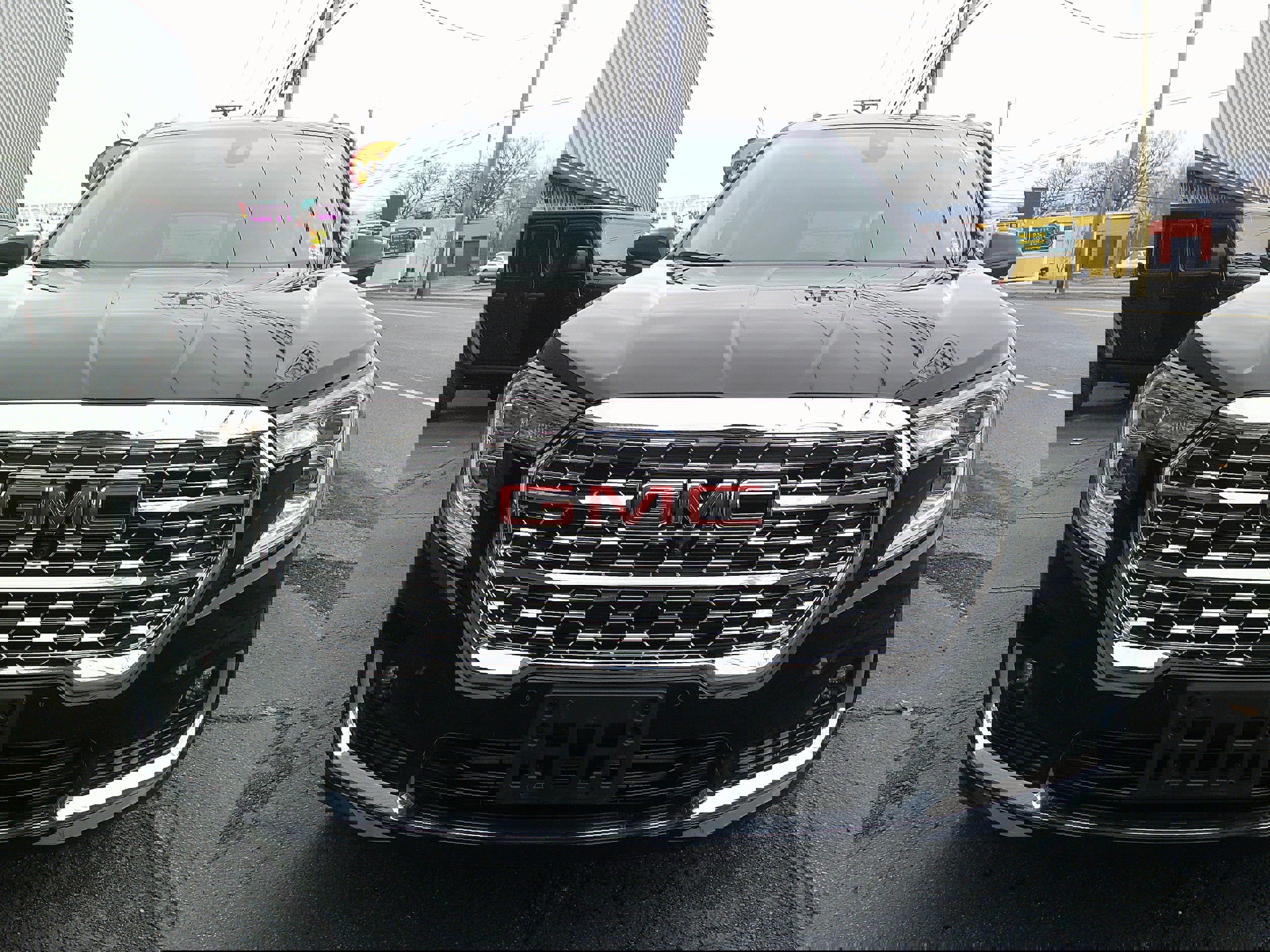 Used 2024 GMC Terrain Denali w/ Denali Premium Package image 9