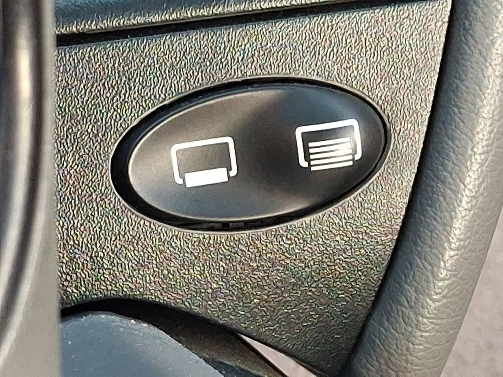 Used 2003 Porsche 911 Targa image 22