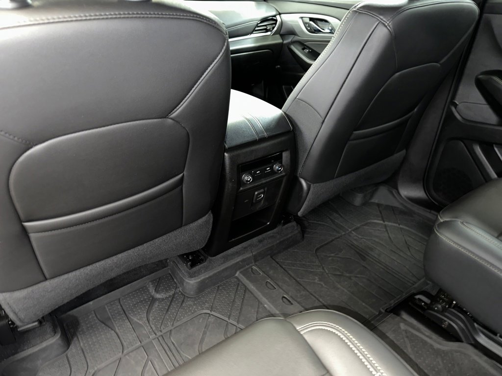 Used 2023 Chevrolet Traverse LT w/ LPO, Floor Liner Package image 20
