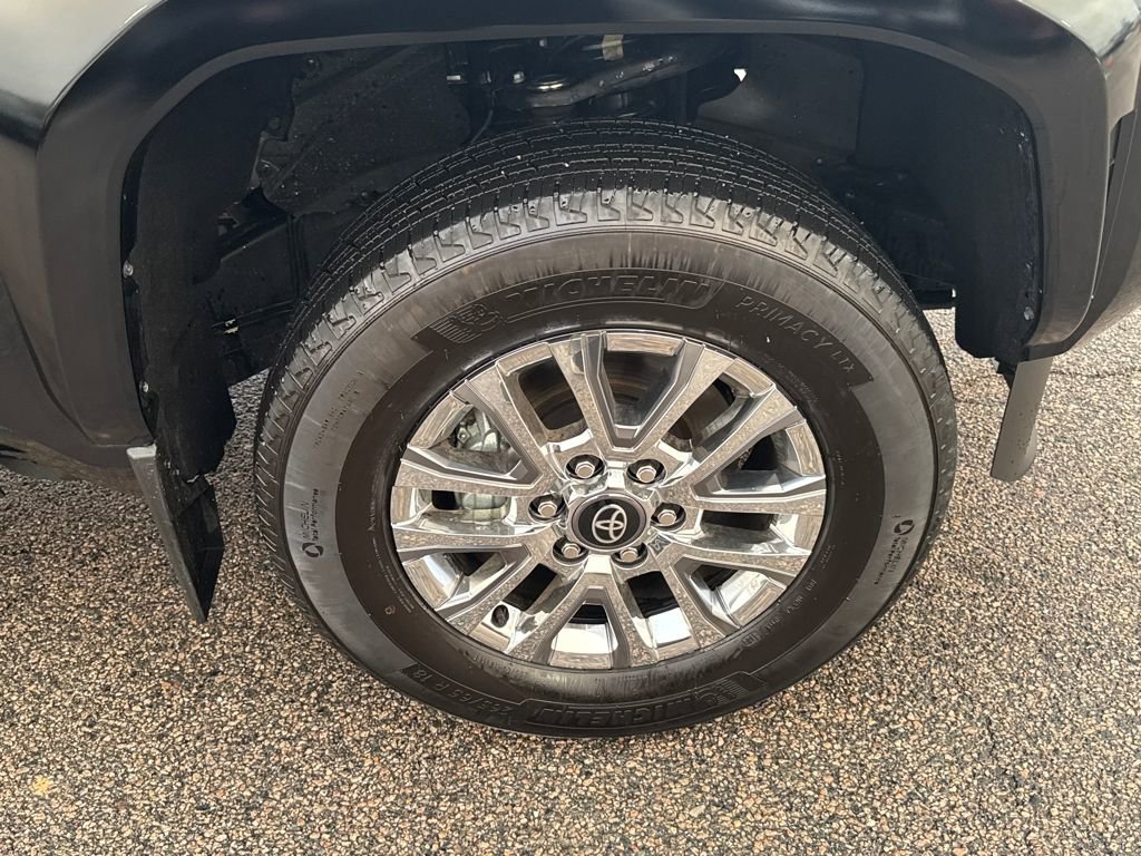 Used 2025 Toyota Tacoma Limited image 46