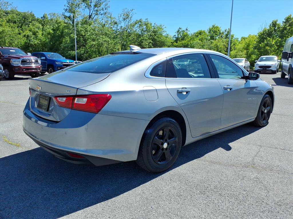 Used 2024 Chevrolet Malibu LT FWD image 5