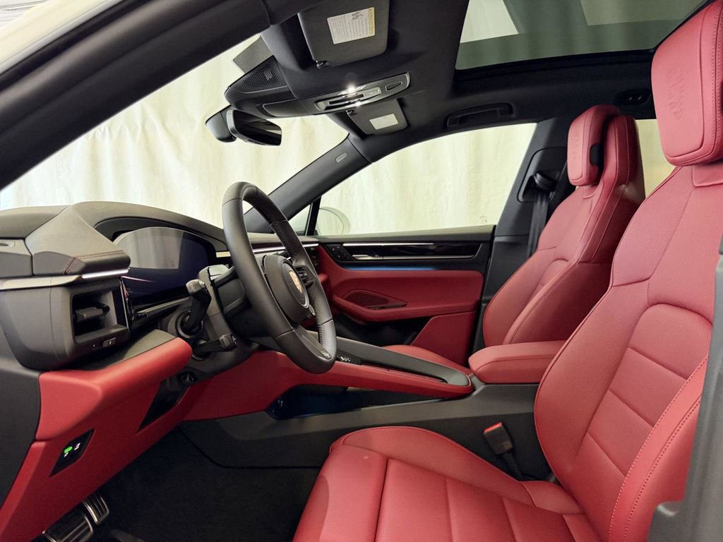 New 2026 Porsche Macan 4S Electric AWD/4WD image 5