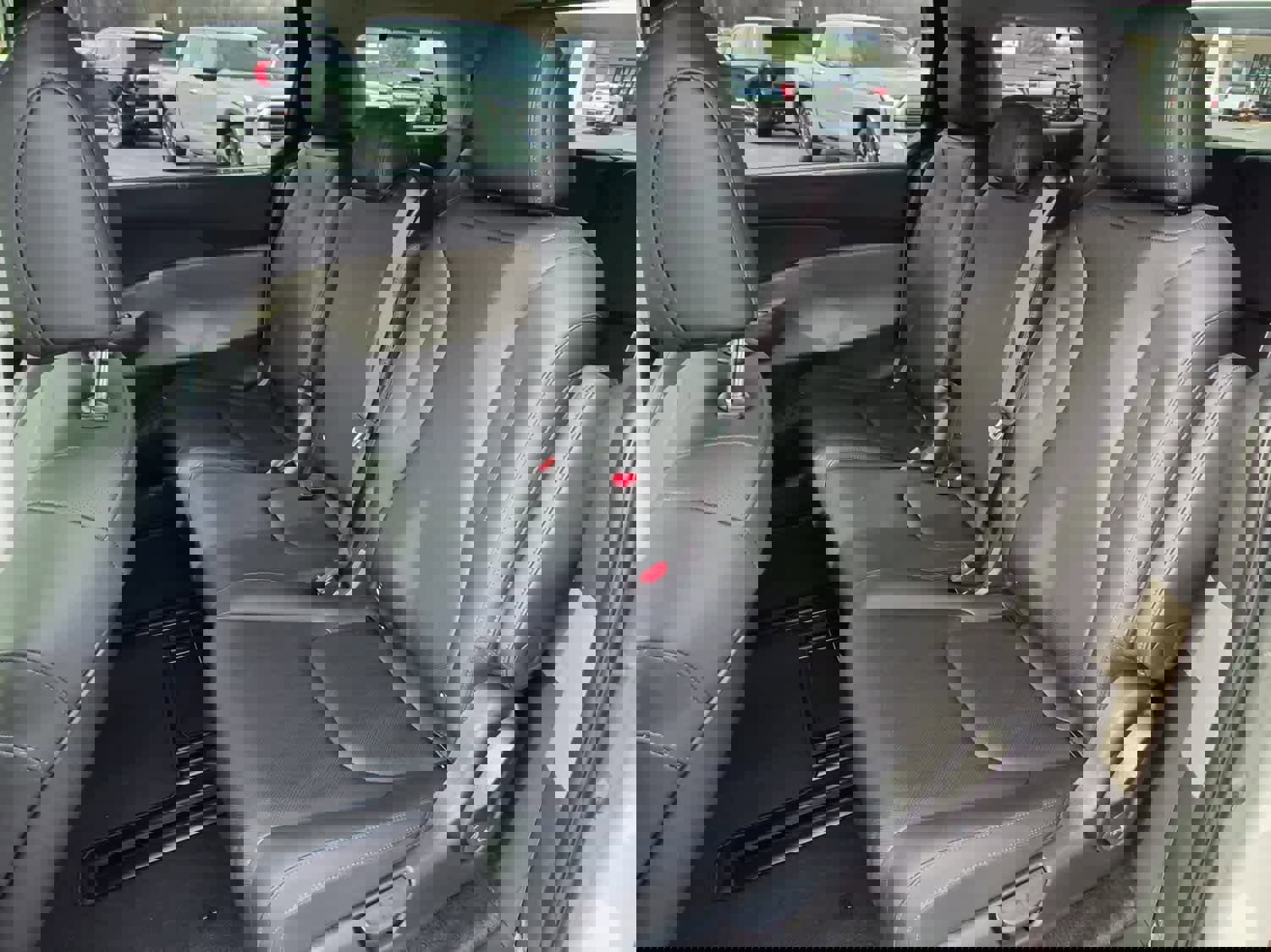 Used 2026 Kia Carnival EX image 10