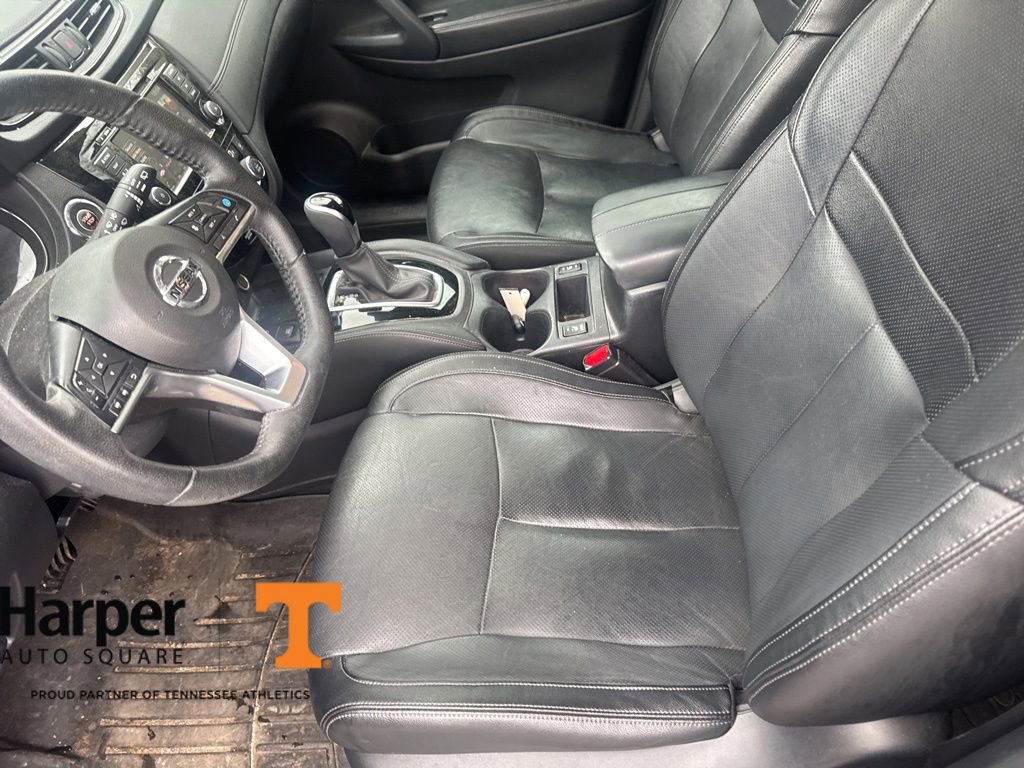 Used 2019 Nissan Rogue SL w/ Premium Package image 13