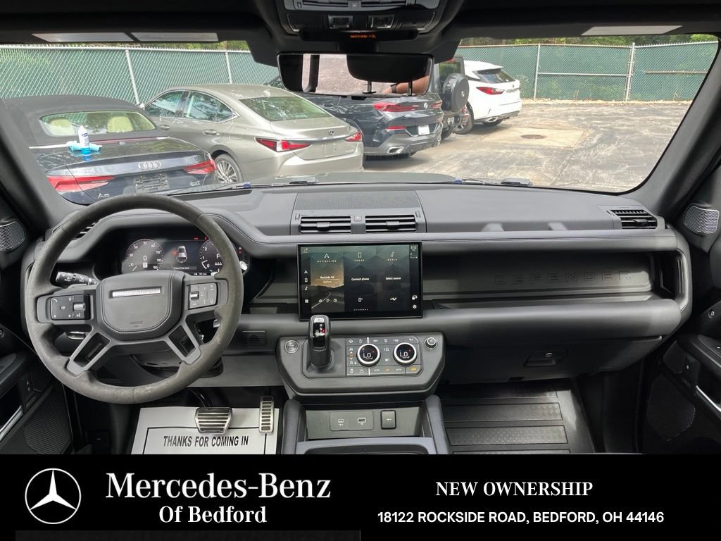 Used 2023 Land Rover Defender 110 V8 AWD/4WD image 21