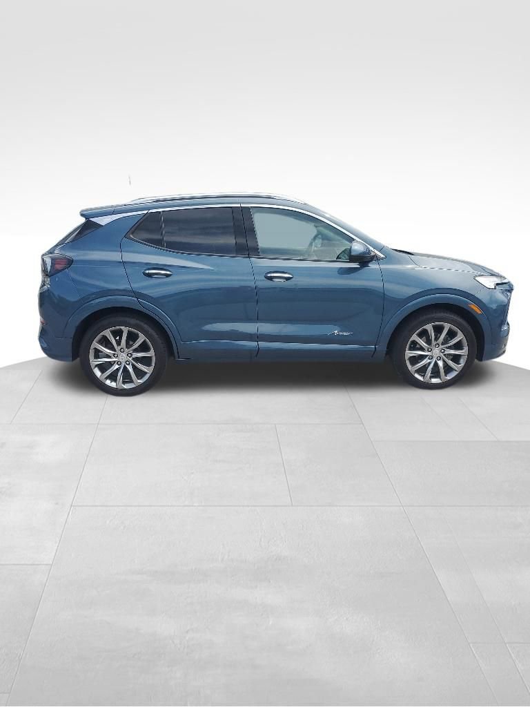 Used 2024 Buick Encore GX Avenir w/ Avenir Technology Package FWD image 7