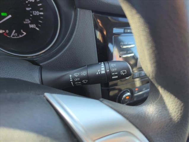 Used 2016 Nissan Rogue S FWD image 19