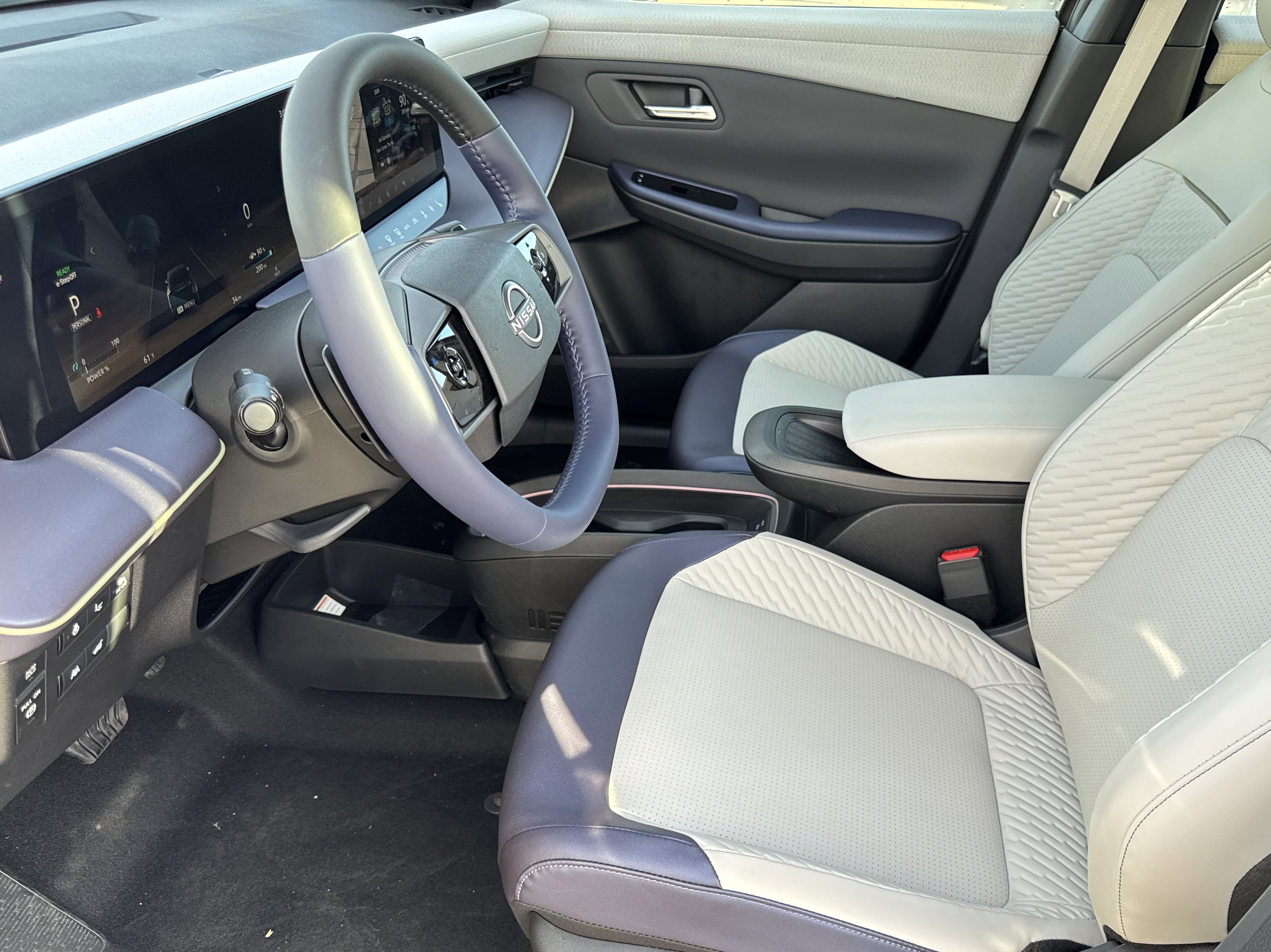 New 2026 Nissan Leaf Platinum+ w/ Cargo Package (Platinum+) image 9