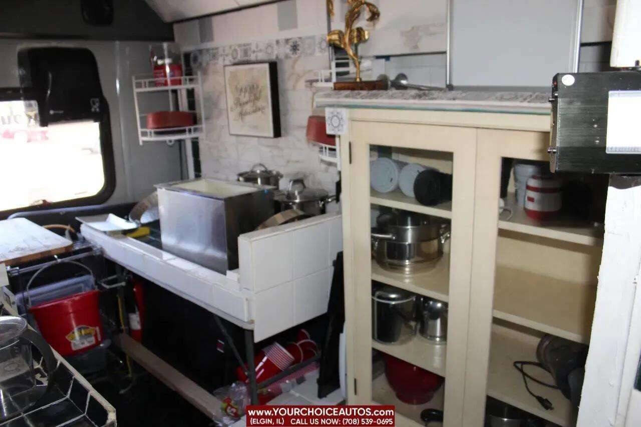 Used 2006 Ford E-450 and Econoline 450 image 38