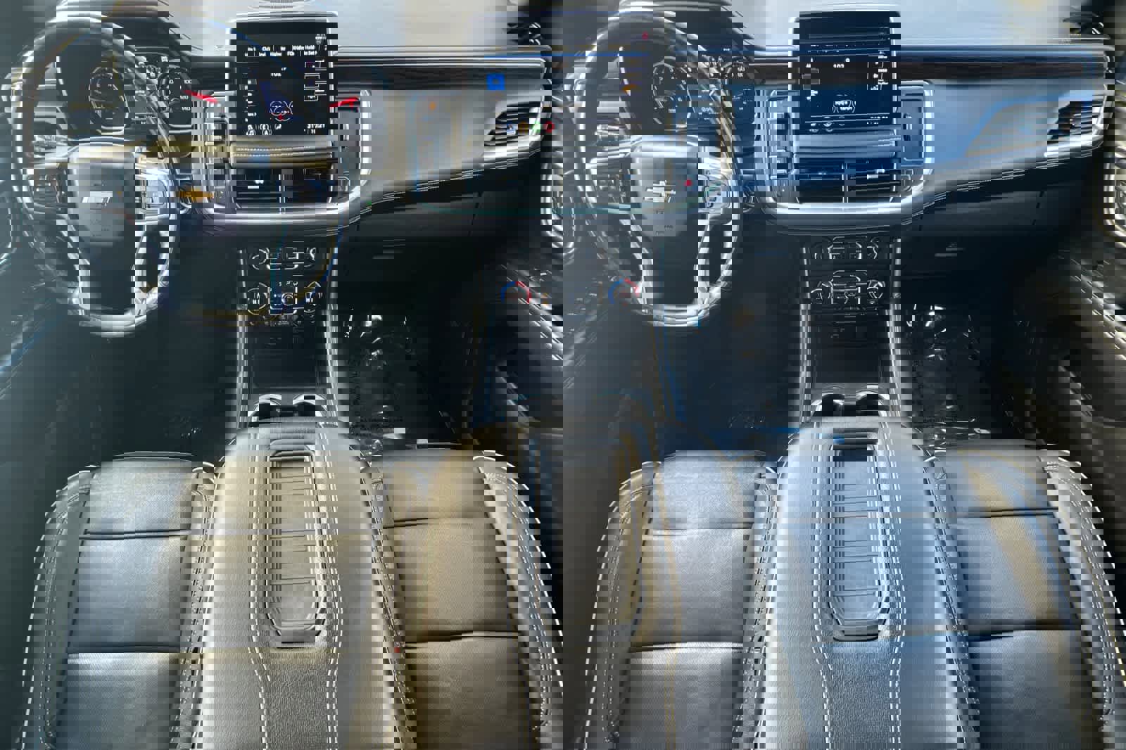 Used 2021 Chevrolet Tahoe Premier w/ Premium Package image 3