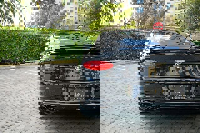 Used 2020 Bentley Continental GT V8 image 24