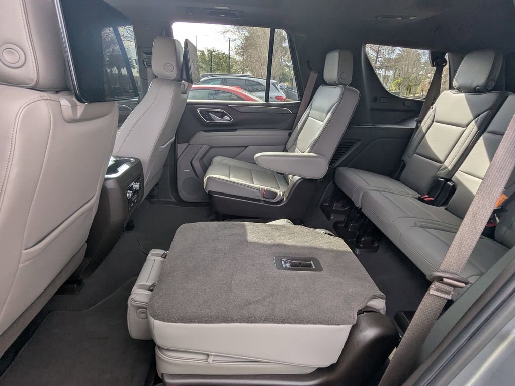 Used 2021 GMC Yukon SLT w/ Rear Media and Nav Package image 27