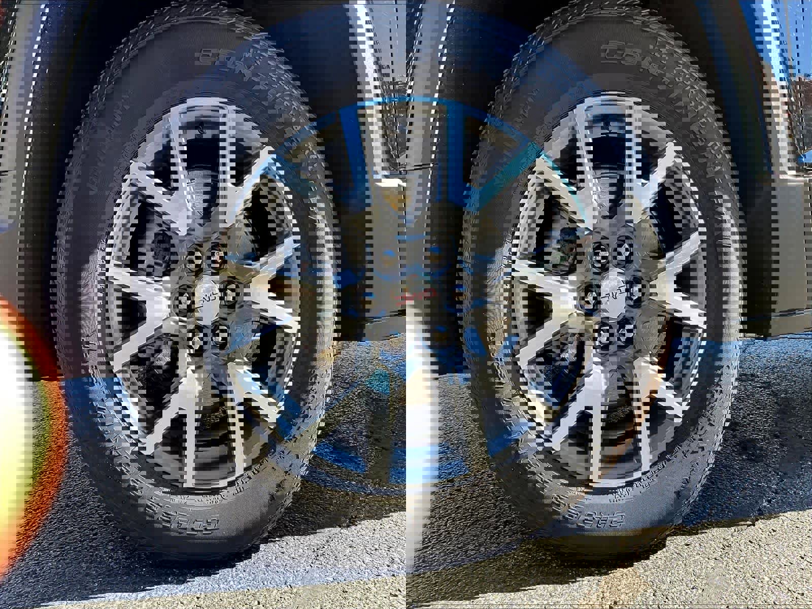 Used 2022 GMC Acadia SLE image 7