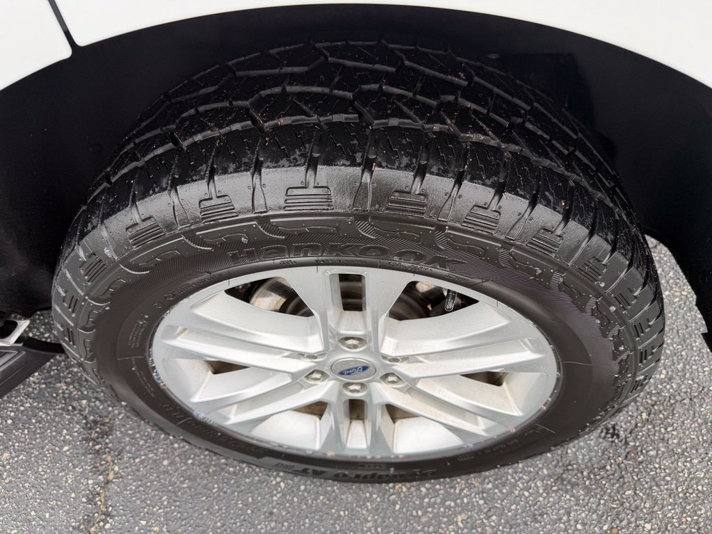 Used 2024 Ford Expedition XLT AWD/4WD image 14
