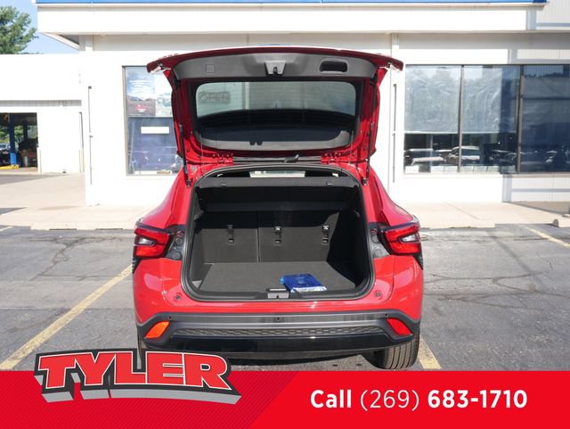 New 2026 Chevrolet Trax RS w/ Driver Confidence Package FWD image 17