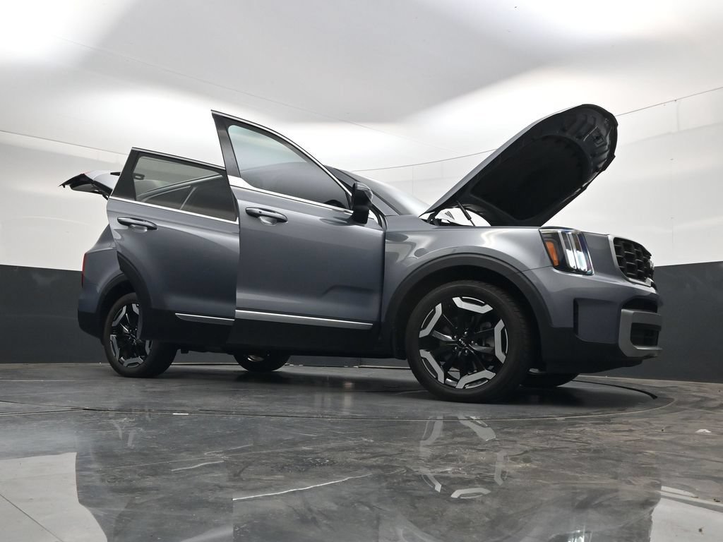 Used 2023 Kia Telluride S w/ S Sunroof Package FWD image 53