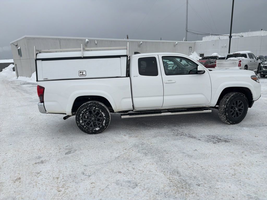 Used 2022 Toyota Tacoma SR5 image 8