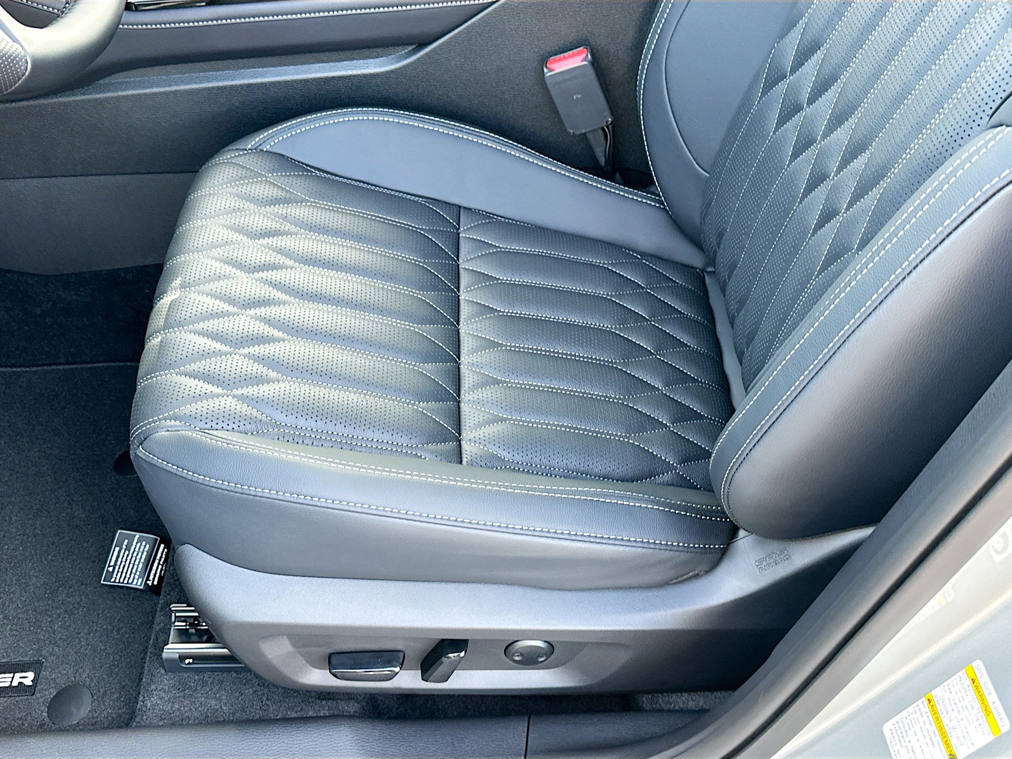 New 2026 Mitsubishi Outlander SEL image 14