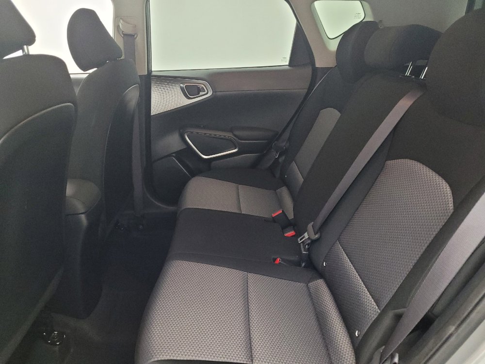 Used 2025 Kia Soul S image 18
