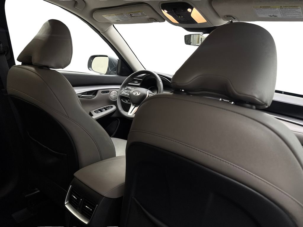 Used 2023 INFINITI QX50 Luxe FWD image 41