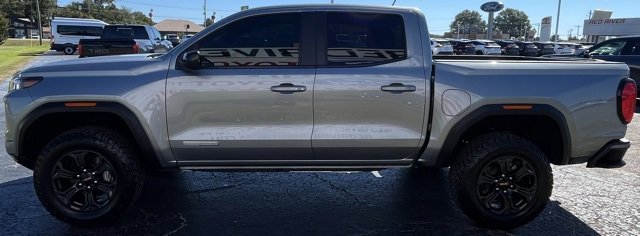 Used 2024 GMC Canyon Elevation image 5