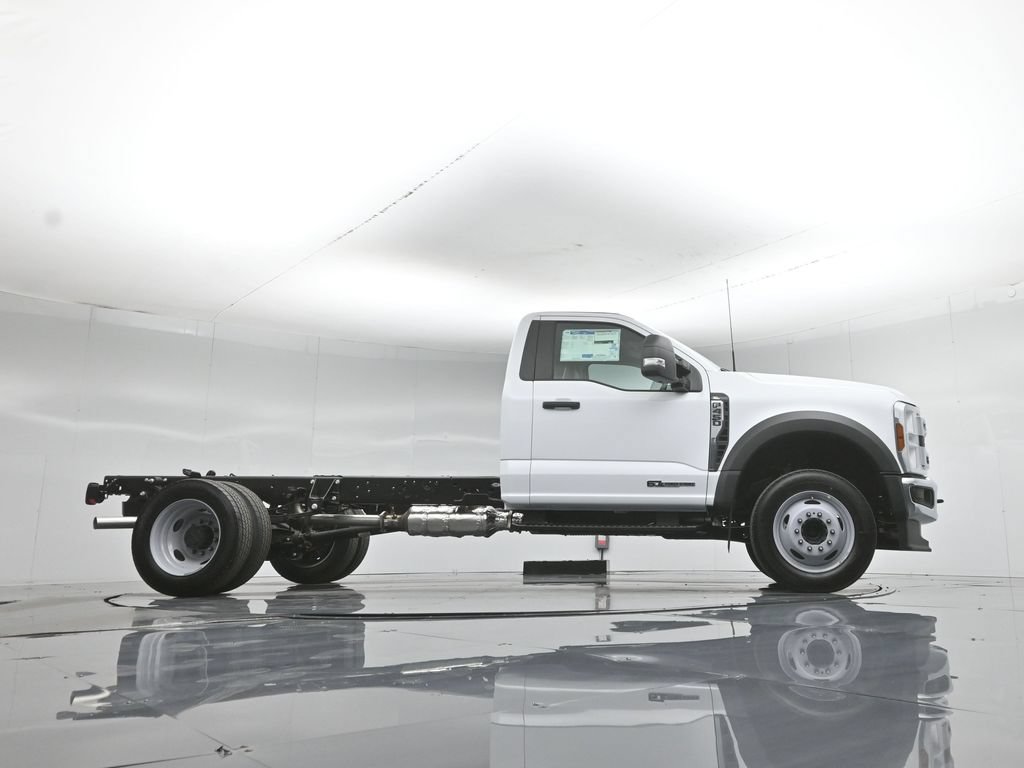 New 2026 Ford F450 XL w/ XL Chrome Package RWD image 45