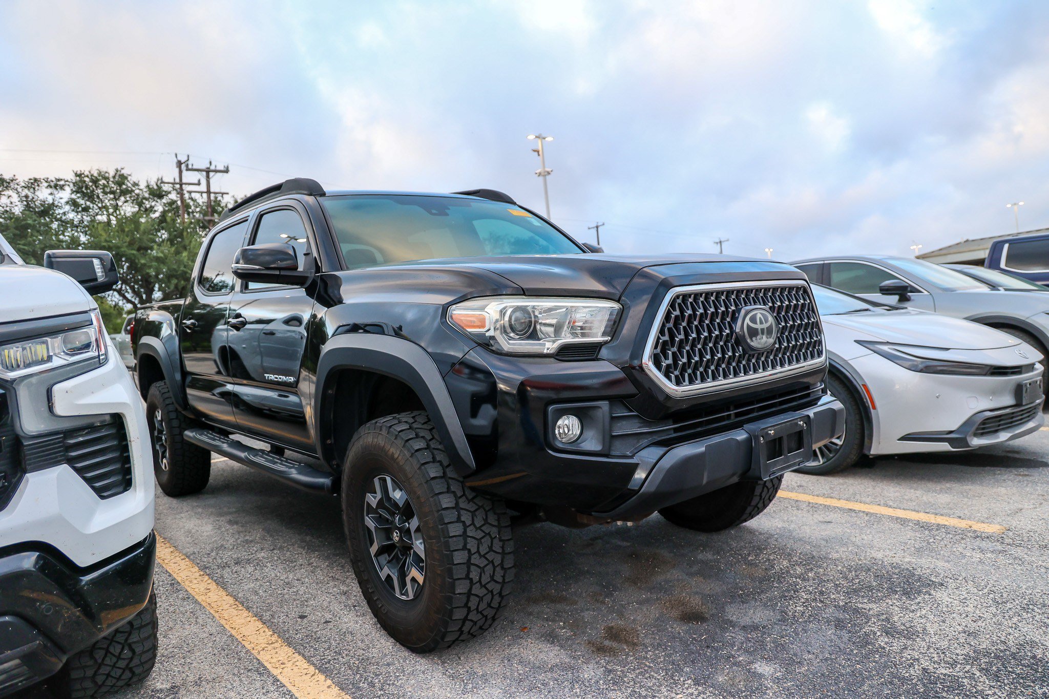 Used 2018 Toyota Tacoma SR AWD/4WD image 6