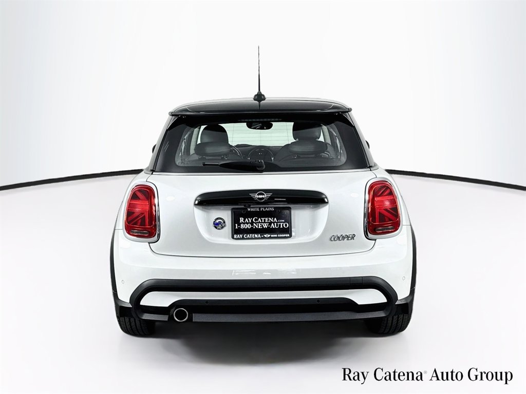 Used 2024 MINI Cooper 2-Door Hardtop FWD image 6