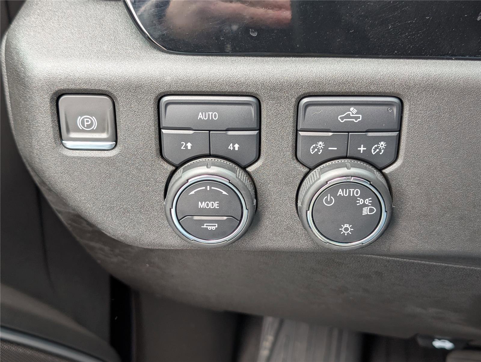 Used 2024 Chevrolet Silverado 1500 LT image 20