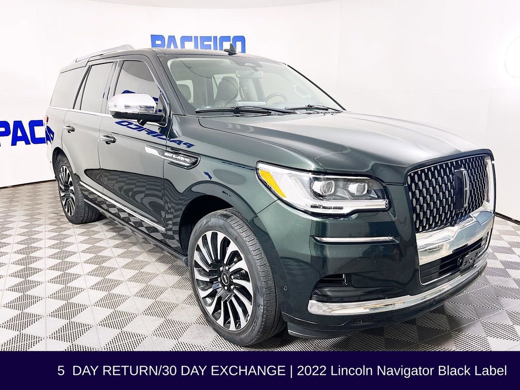Used 2022 Lincoln Navigator Black Label video 1
