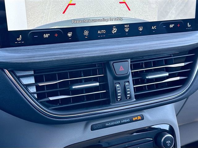 Used 2025 Ford Escape Platinum w/ Premium Technology Package image 16