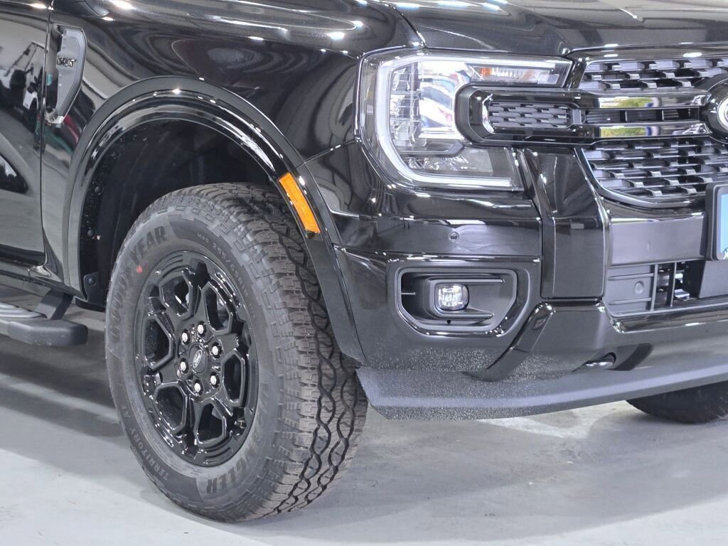 New 2025 Ford Ranger XLT image 3