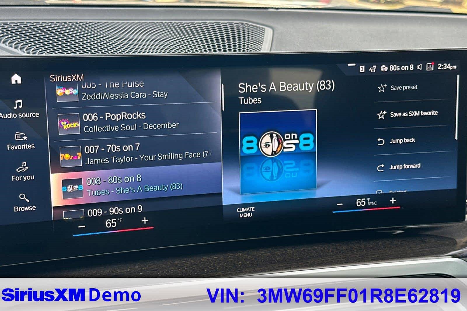 Used 2024 BMW 330i Sedan w/ Convenience Package image 29