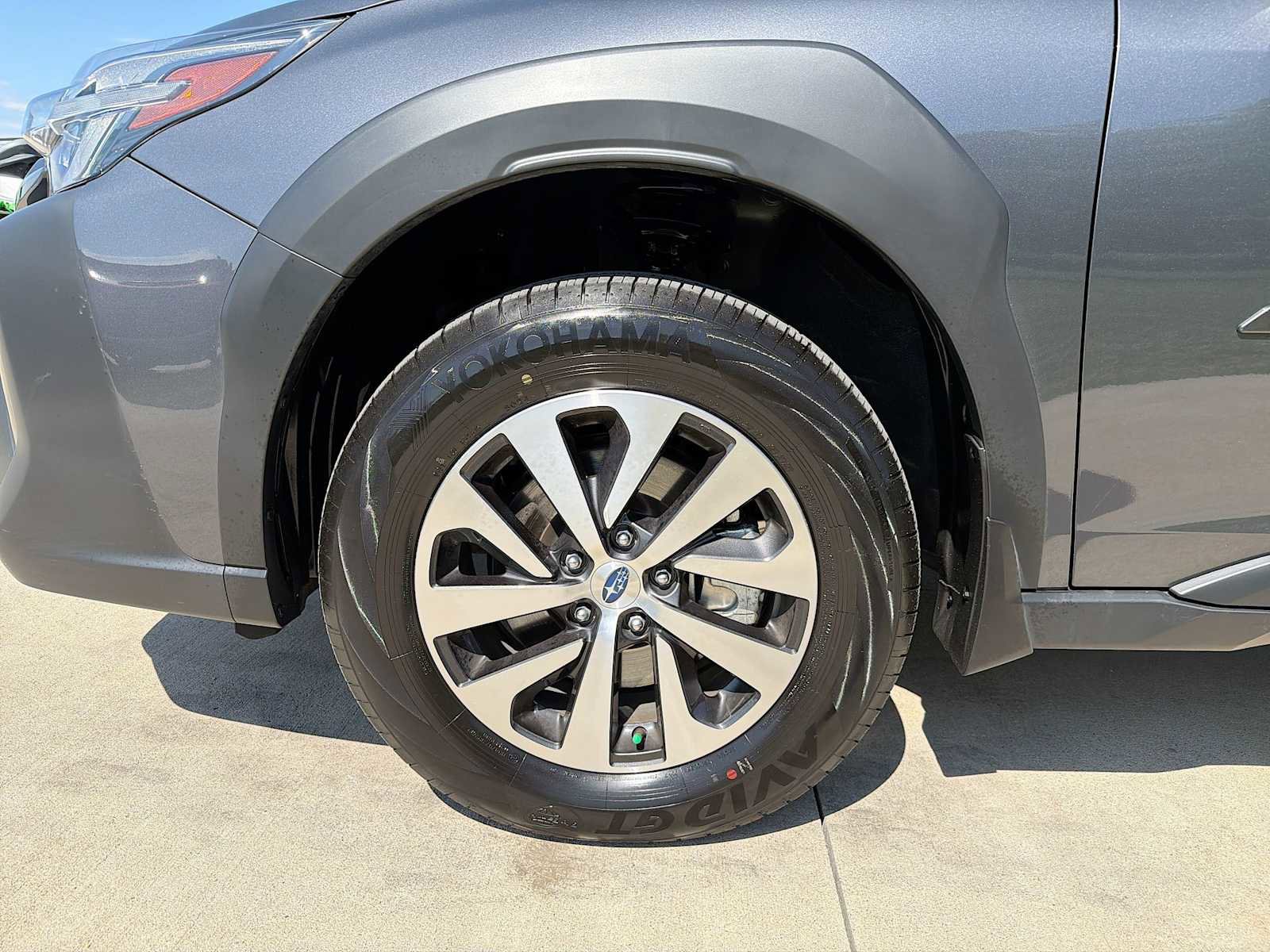 Certified 2025 Subaru Outback Premium AWD/4WD image 10