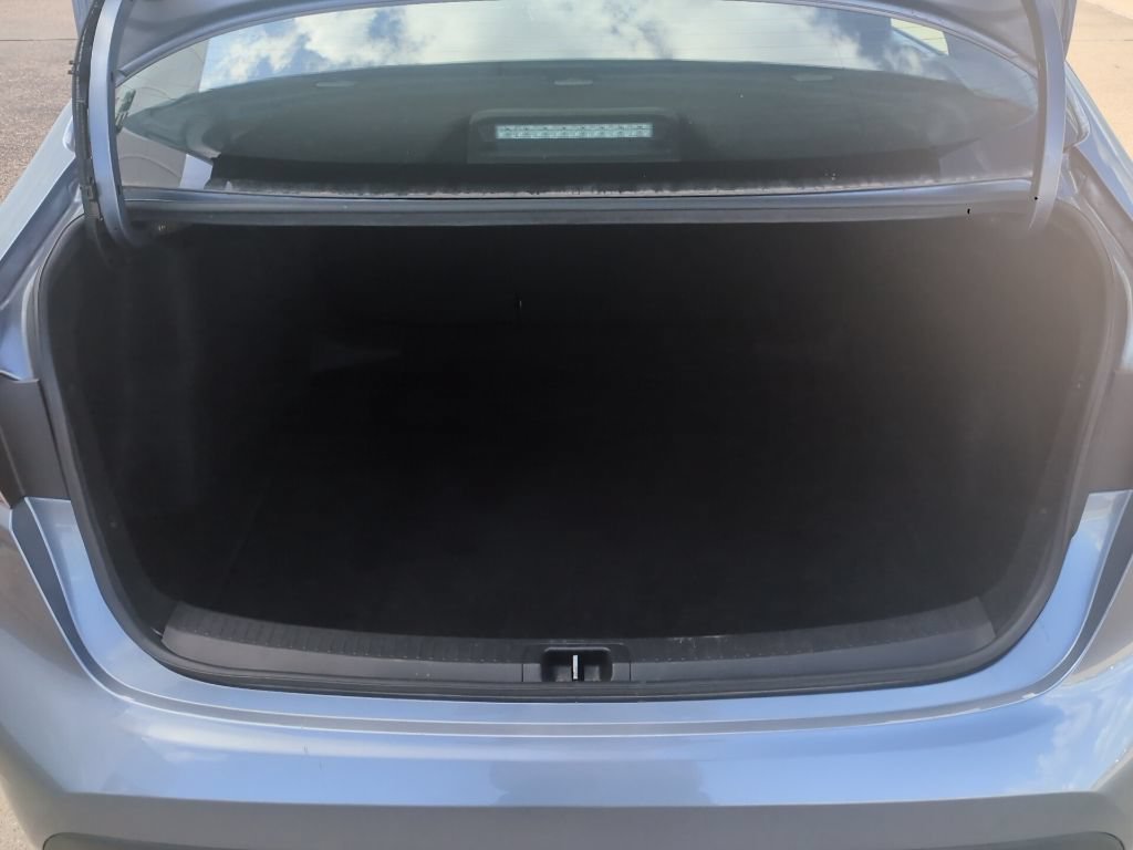 Used 2022 Toyota Corolla LE FWD image 19